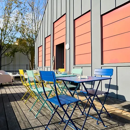 Appartement Paillettes Fever, Maison Avec Karaoke, 3